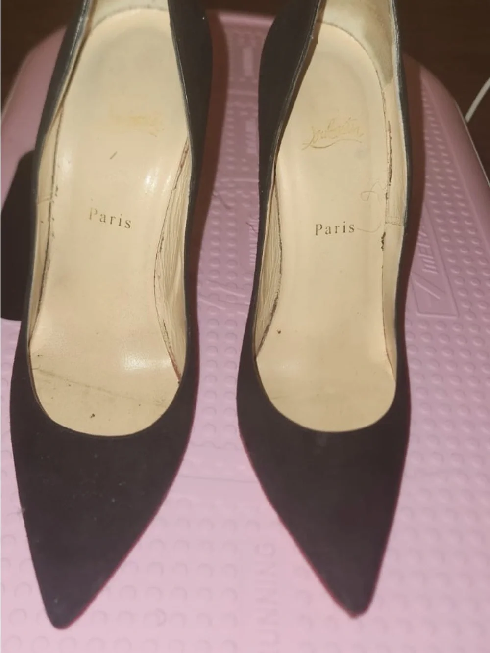 Black Pointed-Toe Women's Pumps - Classic Evening Heel